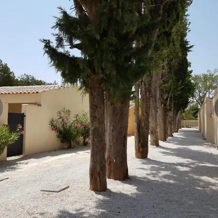 Bastidon Les Alpilles Holiday home *